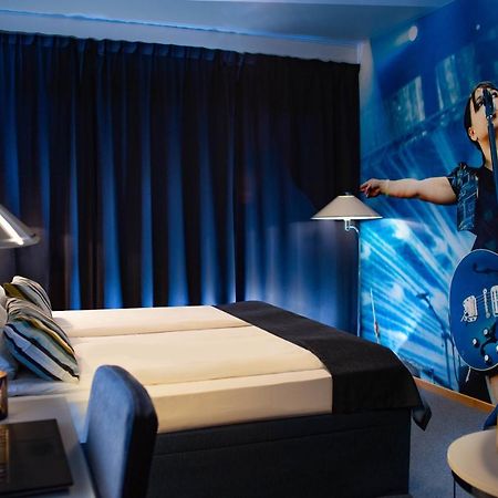 הולטספרד Hotell Hulingen מראה חיצוני תמונה