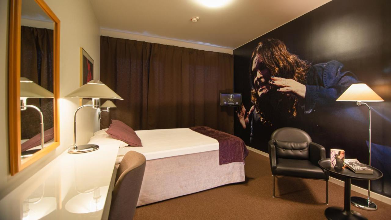 הולטספרד Hotell Hulingen מראה חיצוני תמונה