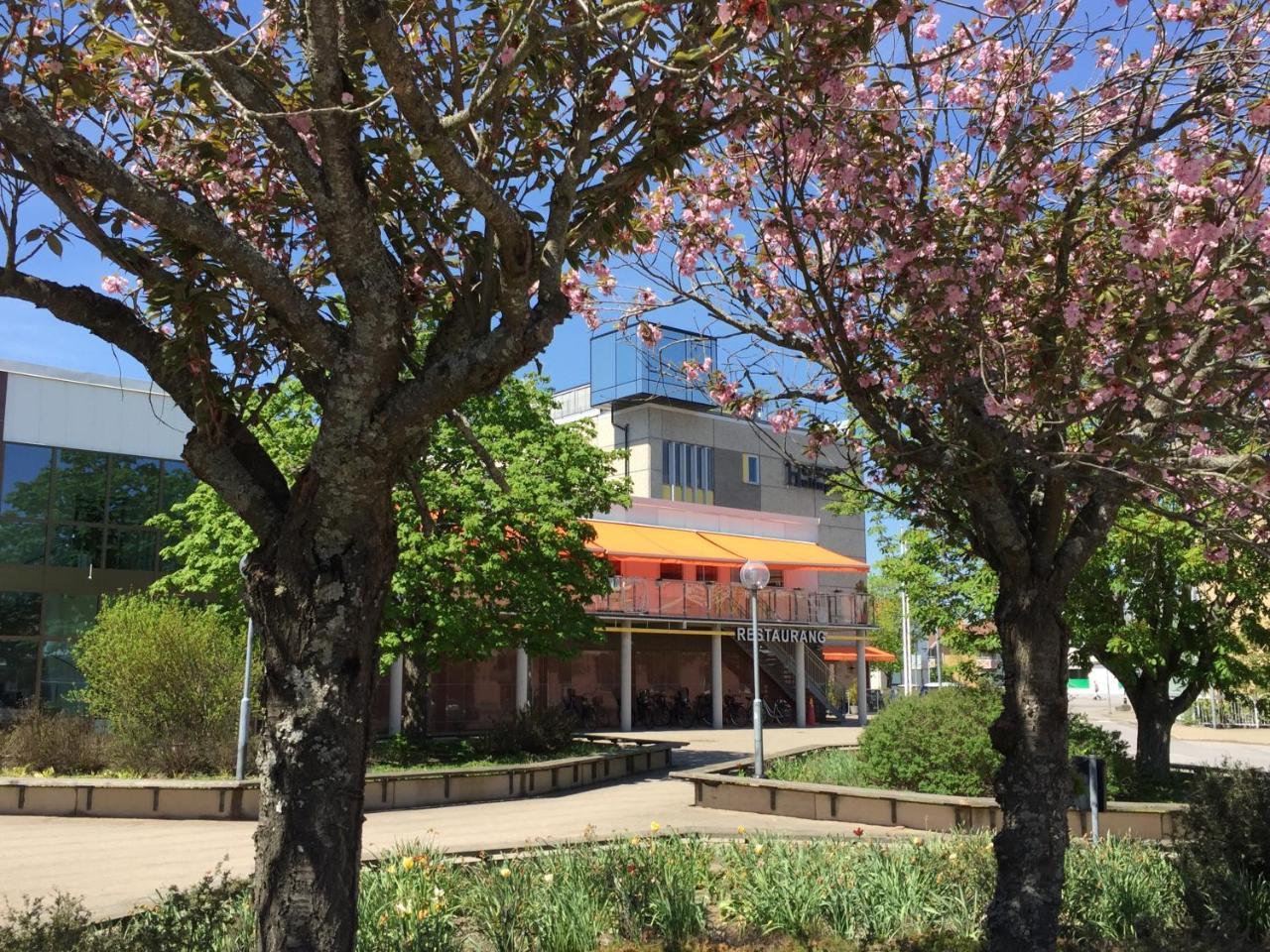הולטספרד Hotell Hulingen מראה חיצוני תמונה