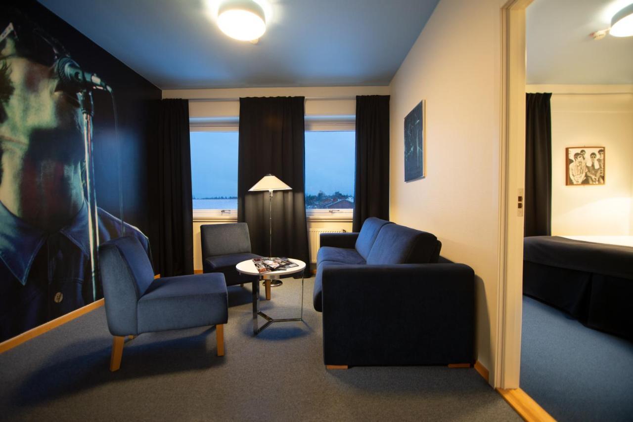 הולטספרד Hotell Hulingen מראה חיצוני תמונה